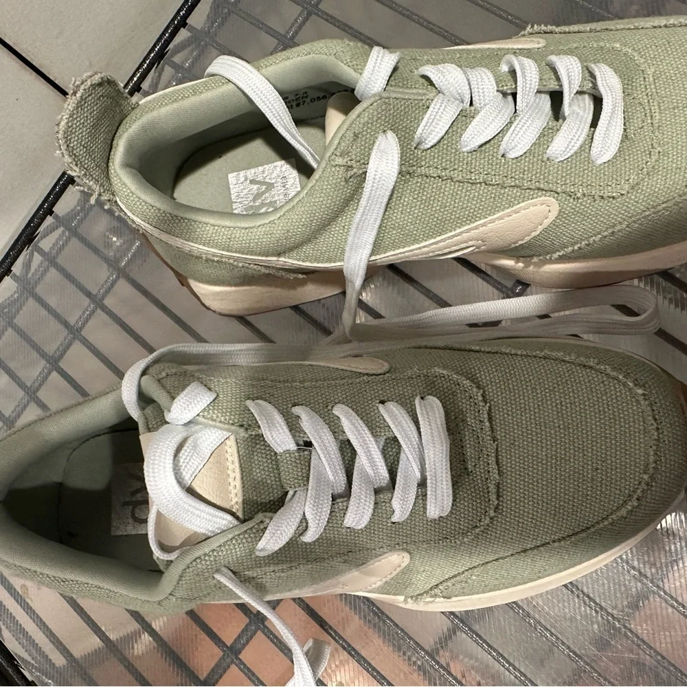 DV by Dolce Vita Green and Cream Sneakers